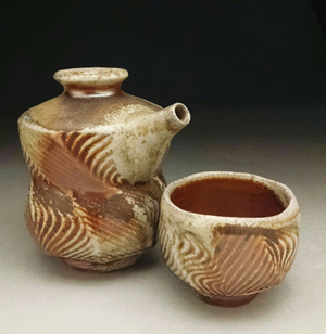 Sake Bottle (Tokkuri) & Guinomi (Sake Cup)